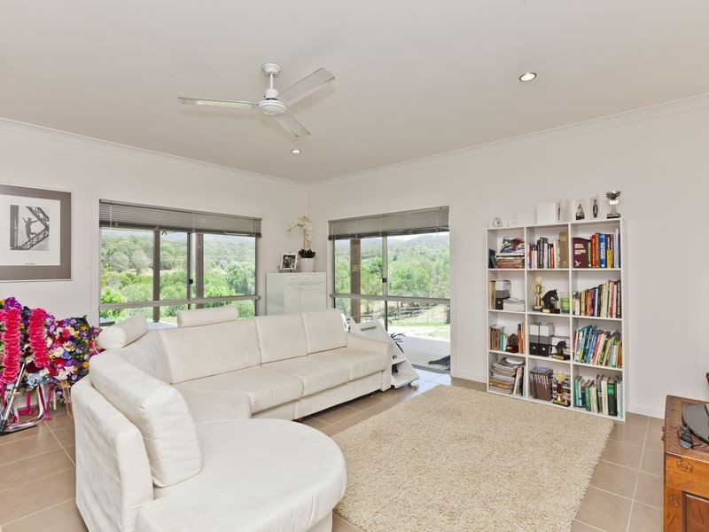 155 Birds Road, Guanaba QLD 4210