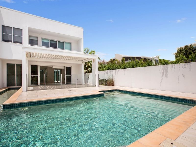 1/4025 The Boulevarde ‘Royal Pines Quayside’, Benowa QLD 4217