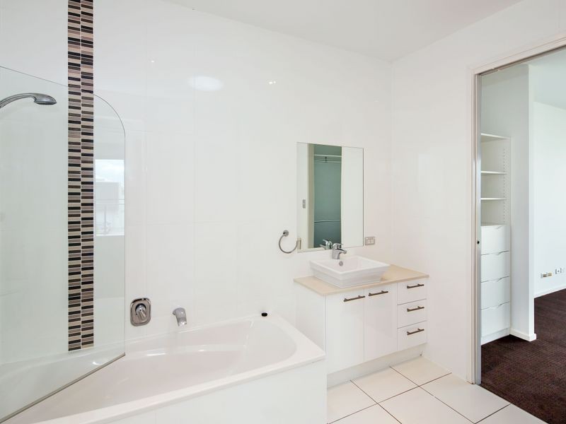 1/4025 The Boulevarde ‘Royal Pines Quayside’, Benowa QLD 4217