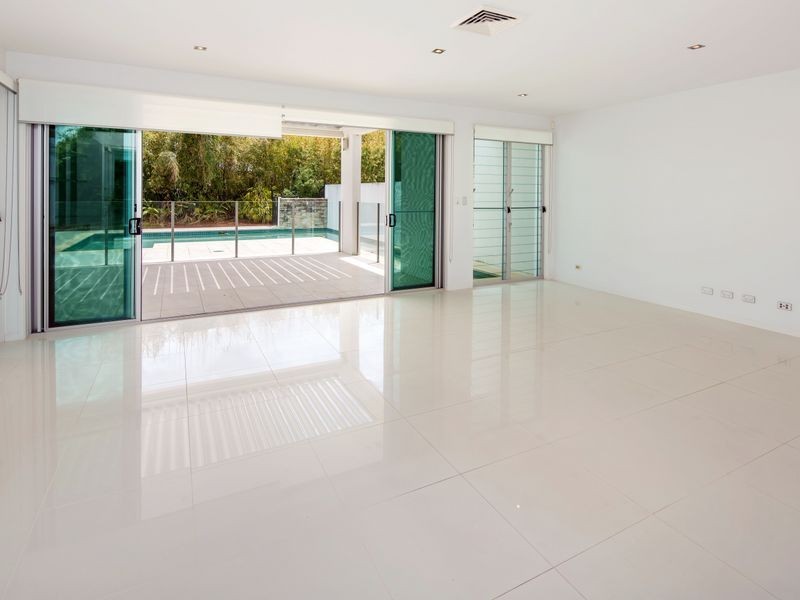 1/4025 The Boulevarde ‘Royal Pines Quayside’, Benowa QLD 4217