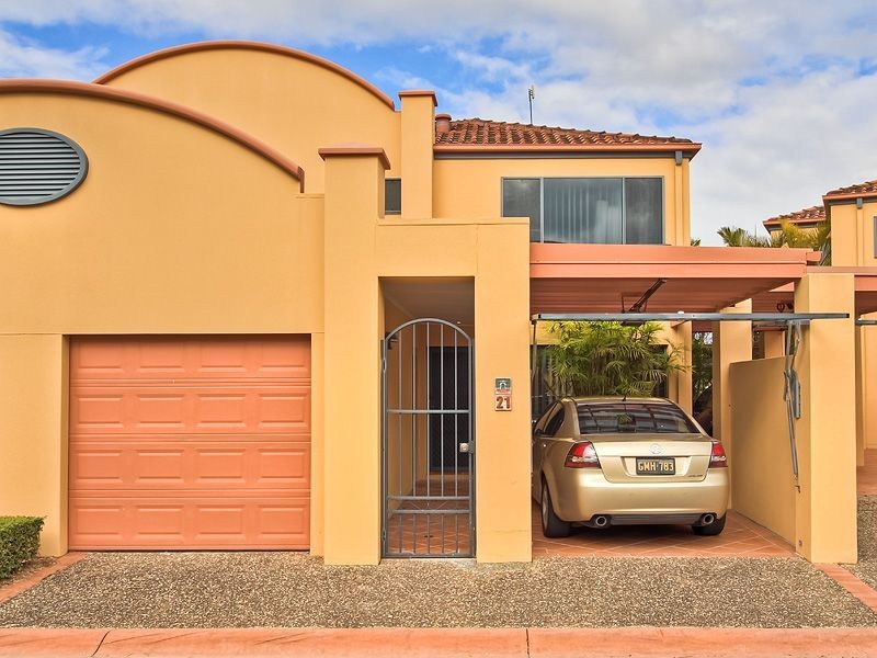 21/206 Cheltenham Drive, Robina QLD 4226