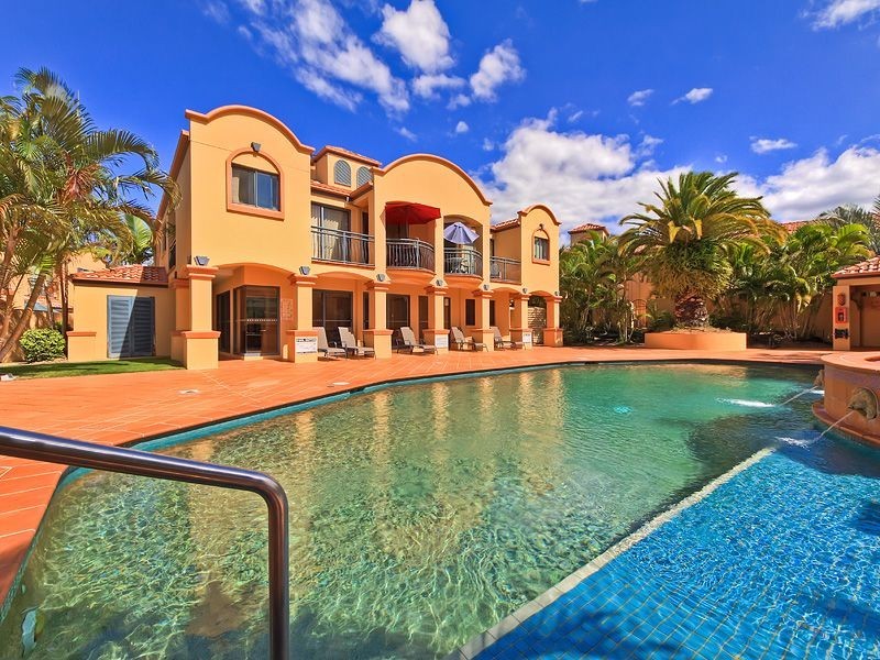 21/206 Cheltenham Drive, Robina QLD 4226