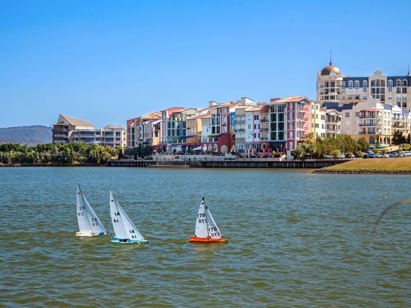 4024/3027 The Boulevard, Carrara QLD 4211