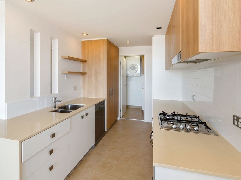 4024/3027 The Boulevard, Carrara QLD 4211