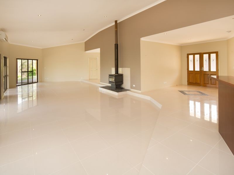 53 Parkway Drive, Advancetown QLD 4211