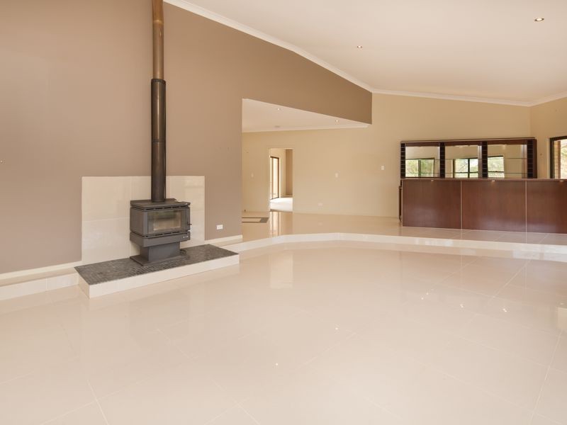 53 Parkway Drive, Advancetown QLD 4211