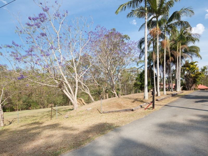 53 Parkway Drive, Advancetown QLD 4211