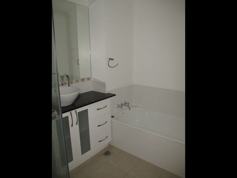 6/4 Bushmead Street, Nerang QLD 4211