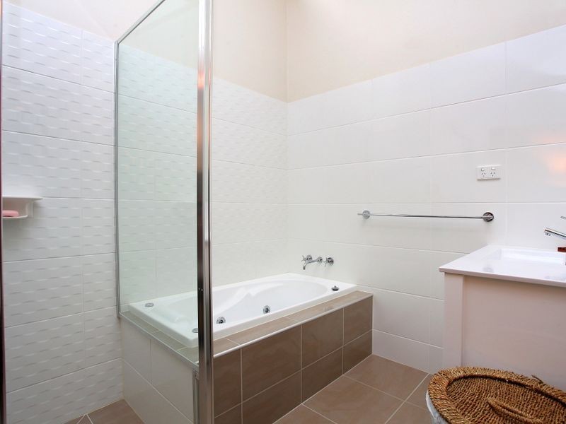 30 Baloo Crescent, Nerang QLD 4211