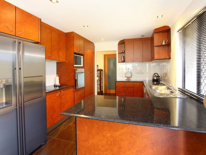 3 Paddington Drive, Carrara QLD 4211