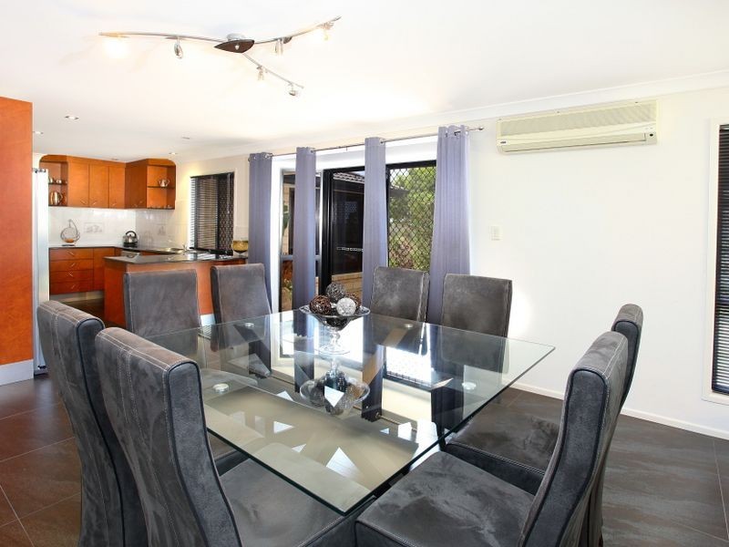 3 Paddington Drive, Carrara QLD 4211