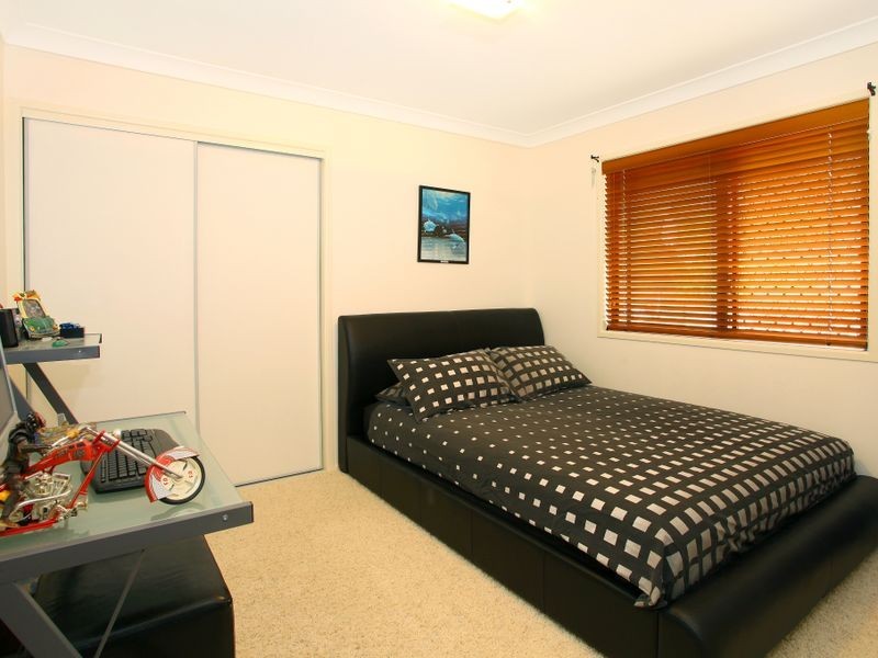 3 Paddington Drive, Carrara QLD 4211