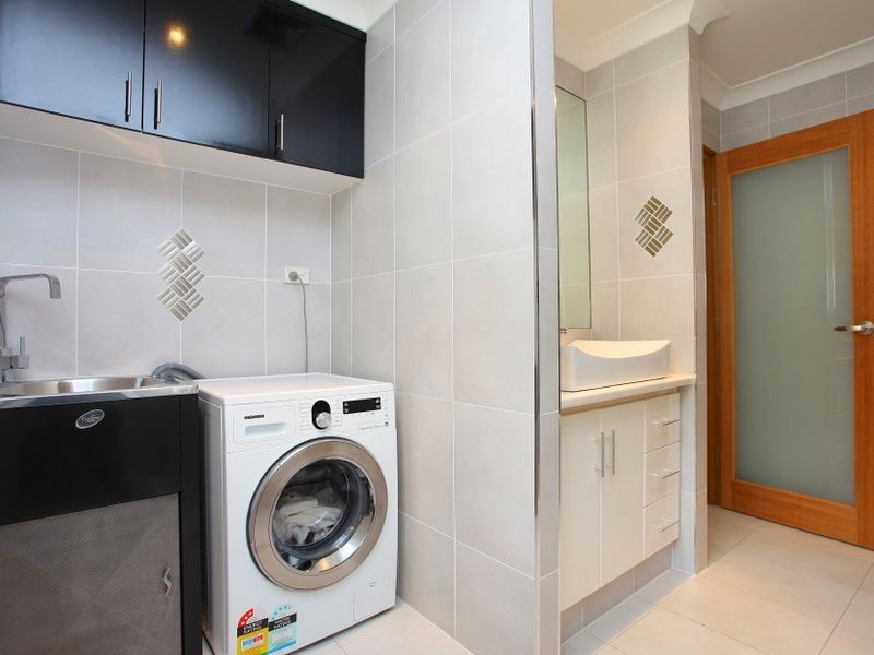 3 Paddington Drive, Carrara QLD 4211