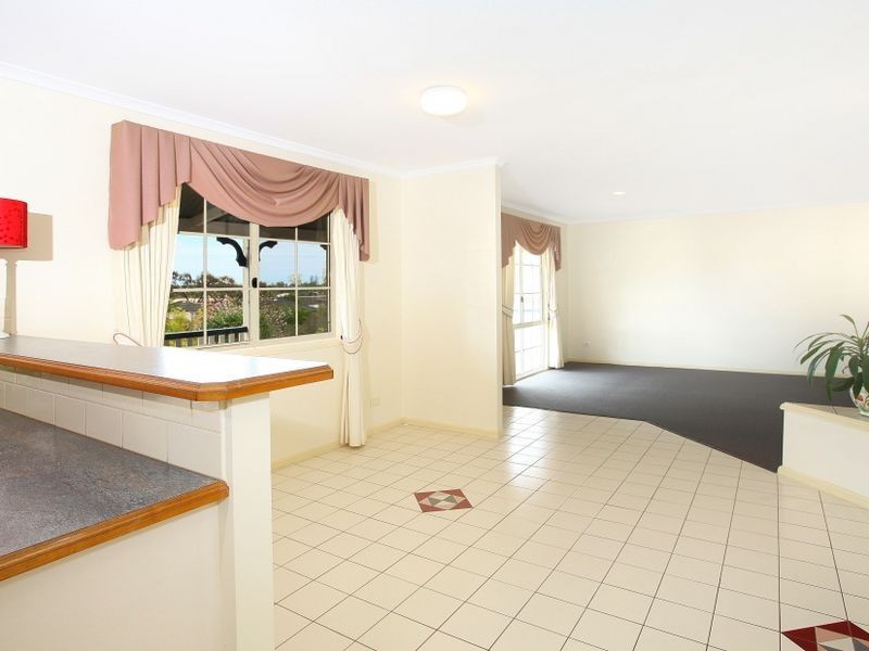 50 Paddington Drive, Carrara QLD 4211