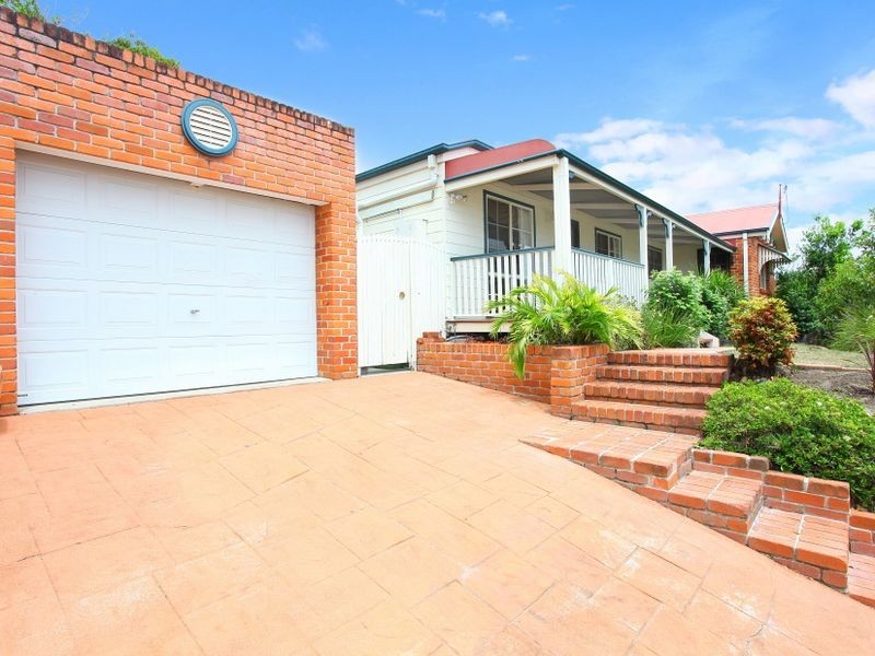 50 Paddington Drive, Carrara QLD 4211