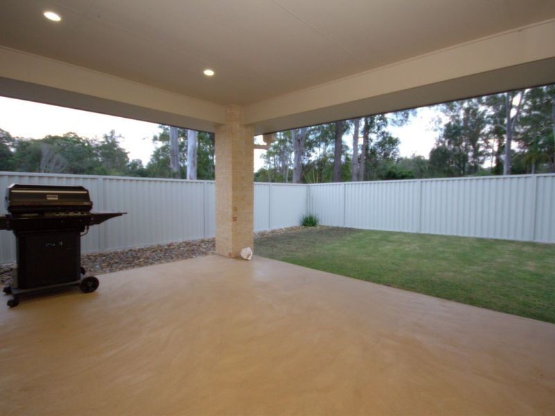 2 Debbie Way, Nerang QLD 4211