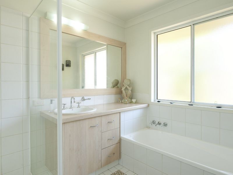 46 Hastings Crescent, Carrara QLD 4211