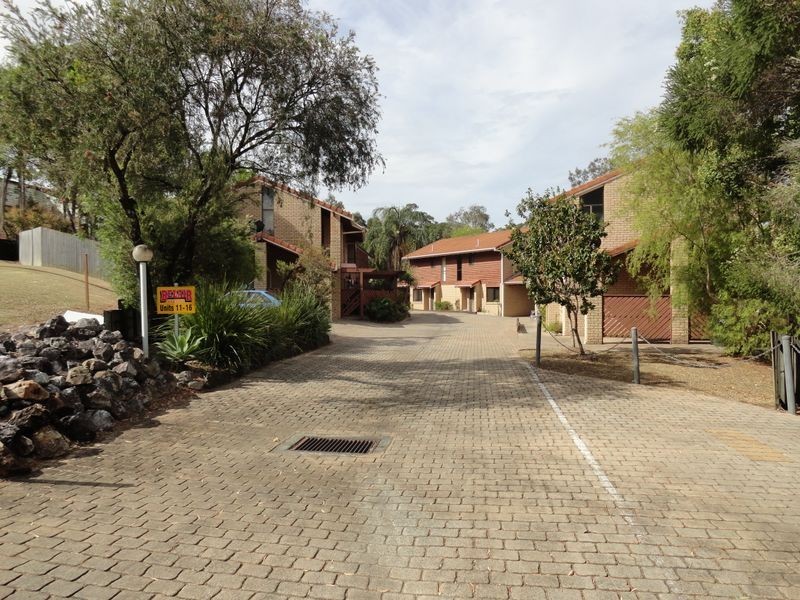 11/7-13 Parkridge Drive, Molendinar QLD 4214