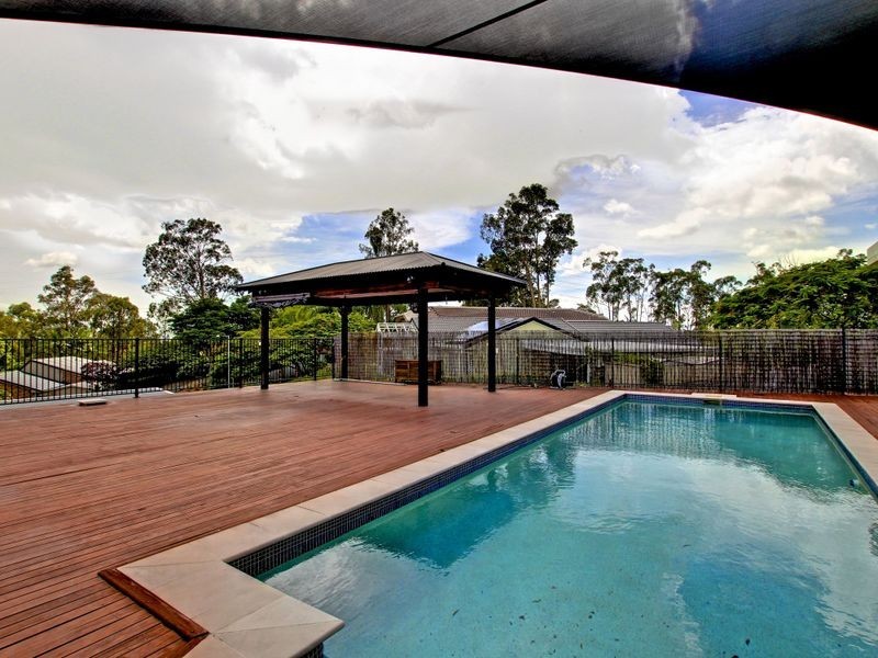 7 Forfar Court, Highland Park QLD 4211