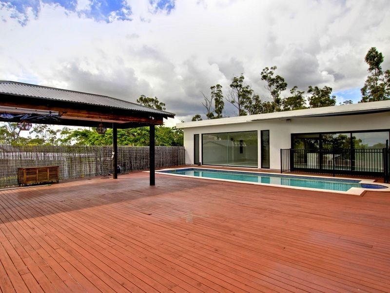 7 Forfar Court, Highland Park QLD 4211