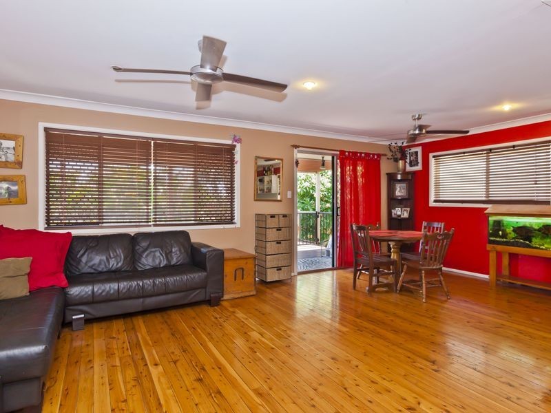 6 Pine Grove Street, Nerang QLD 4211