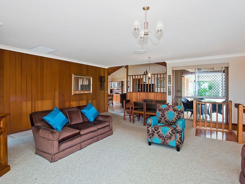 90 Pappas Way, Carrara QLD 4211