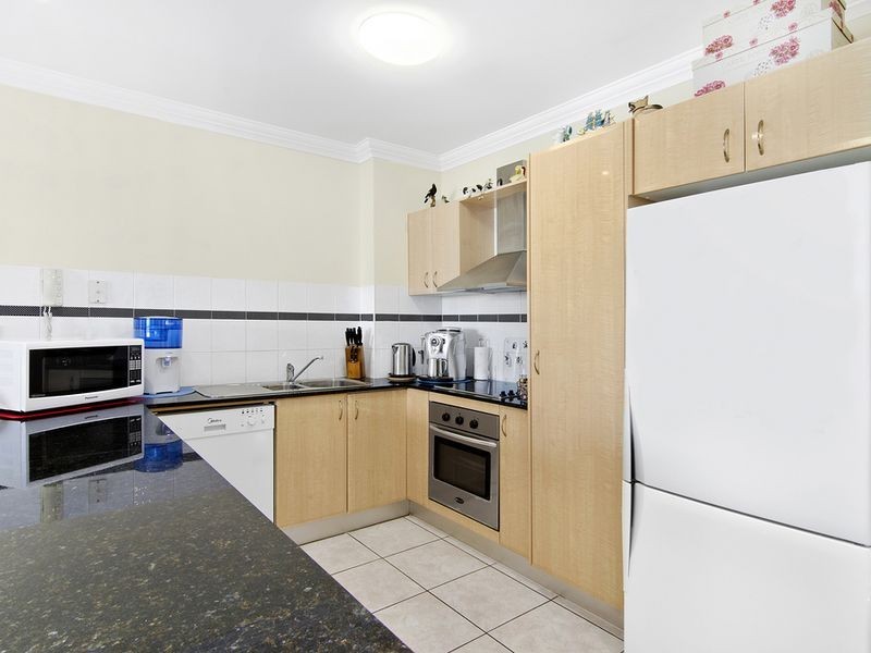 4/14 Little Norman Street, Southport QLD 4215