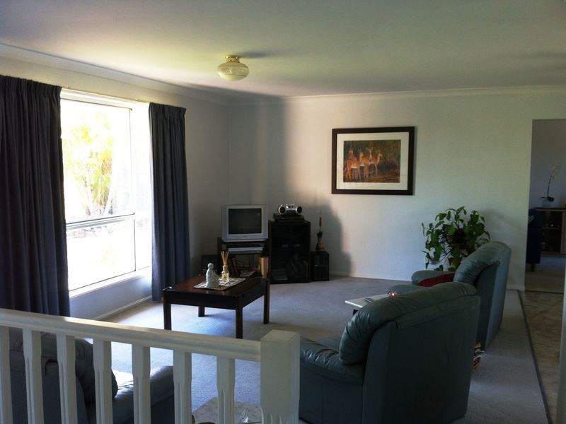 1 Voyager Court, Worongary QLD 4213
