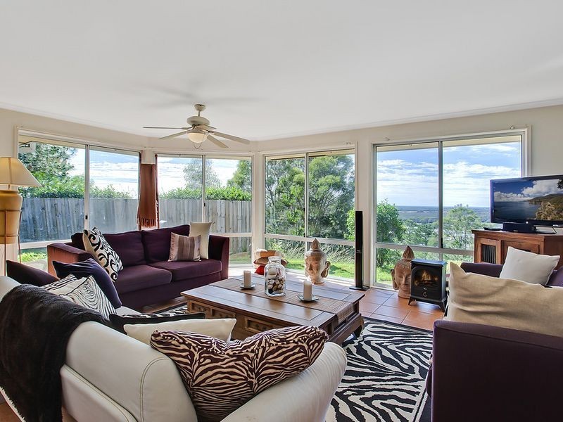 15 High Ridge Road, Gaven QLD 4211