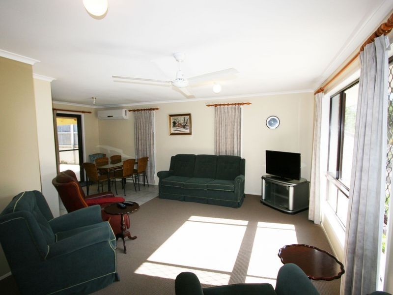 1/20 Orlando Court, Highland Park QLD 4211