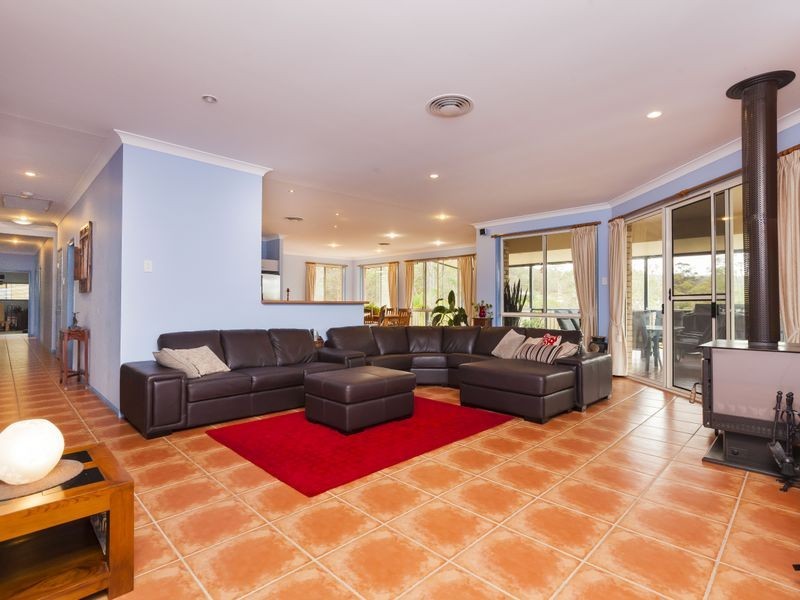 19 Brookfield Court, Nerang QLD 4211