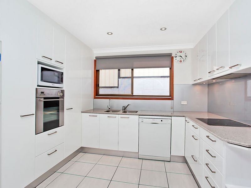 7 Ivy Street, Carrara QLD 4211