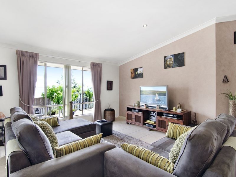 50 Hillary Circuit, Pacific Pines QLD 4211