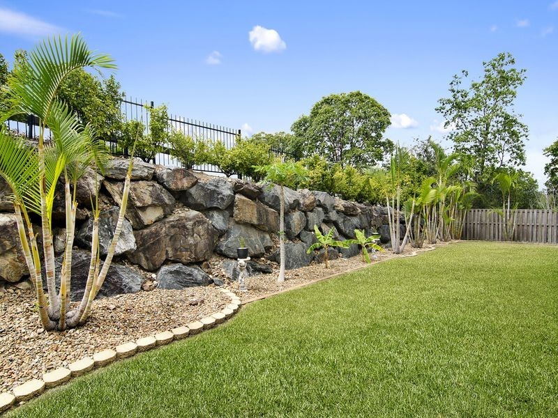 50 Hillary Circuit, Pacific Pines QLD 4211