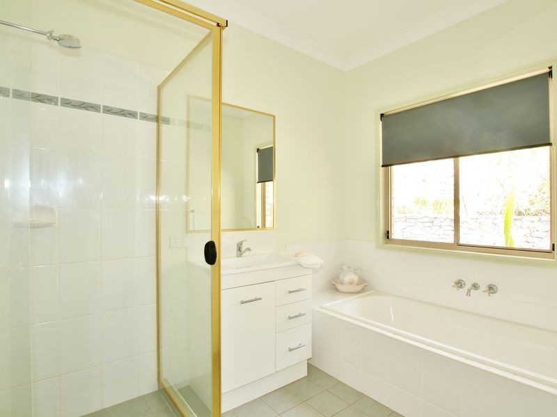 77B Waterfall Drive, Wongawallan QLD 4210