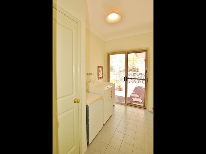 77B Waterfall Drive, Wongawallan QLD 4210