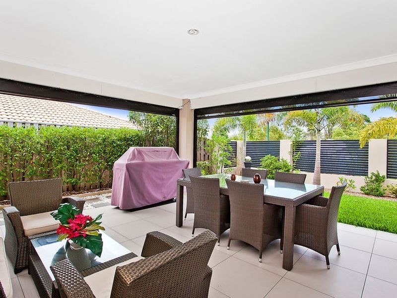 1 Thomas Hilton Place, Nerang QLD 4211