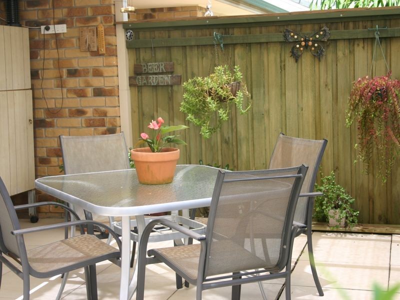 24/2 Weedons Road, Nerang QLD 4211