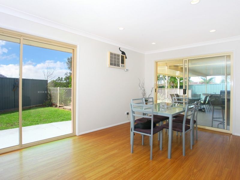 10 Avonbury Court, Carrara QLD 4211