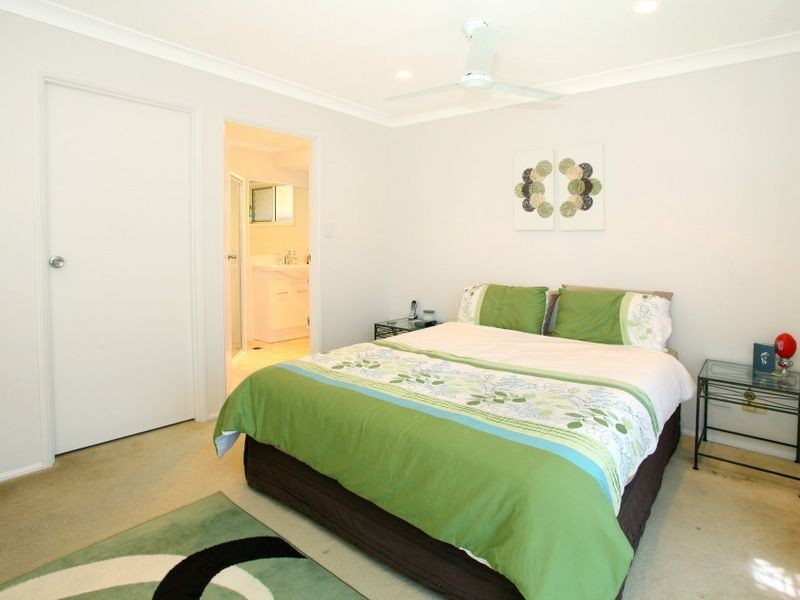 10 Avonbury Court, Carrara QLD 4211