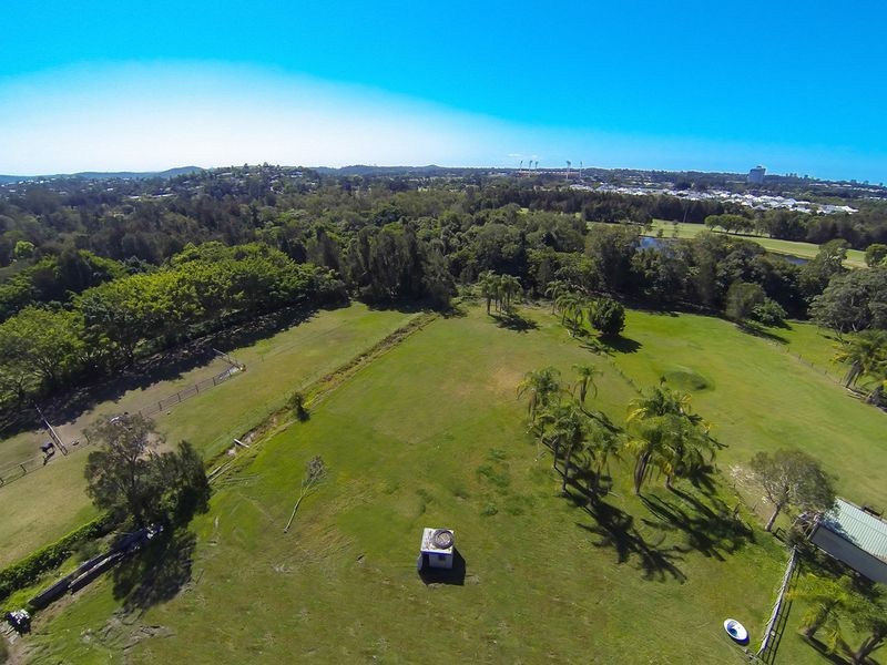 12 Davidson Place, Carrara QLD 4211