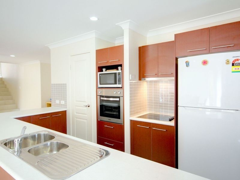 12 Jackaroo Crescent, Gilston QLD 4211