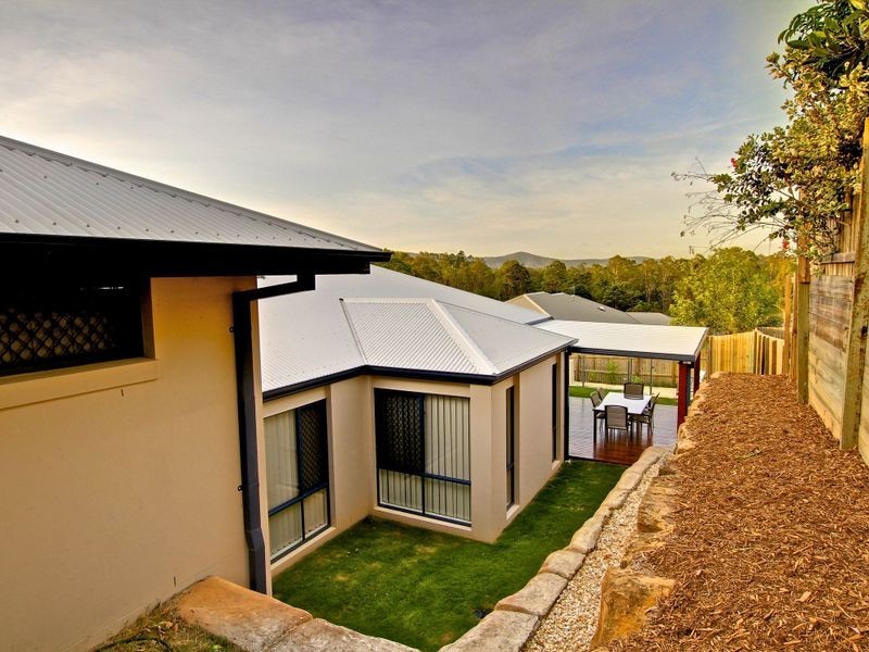 12 Jackaroo Crescent, Gilston QLD 4211