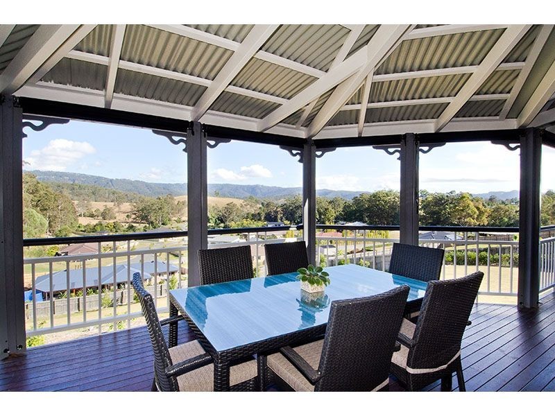 25 Mountain View Crest, Mount Nathan QLD 4211