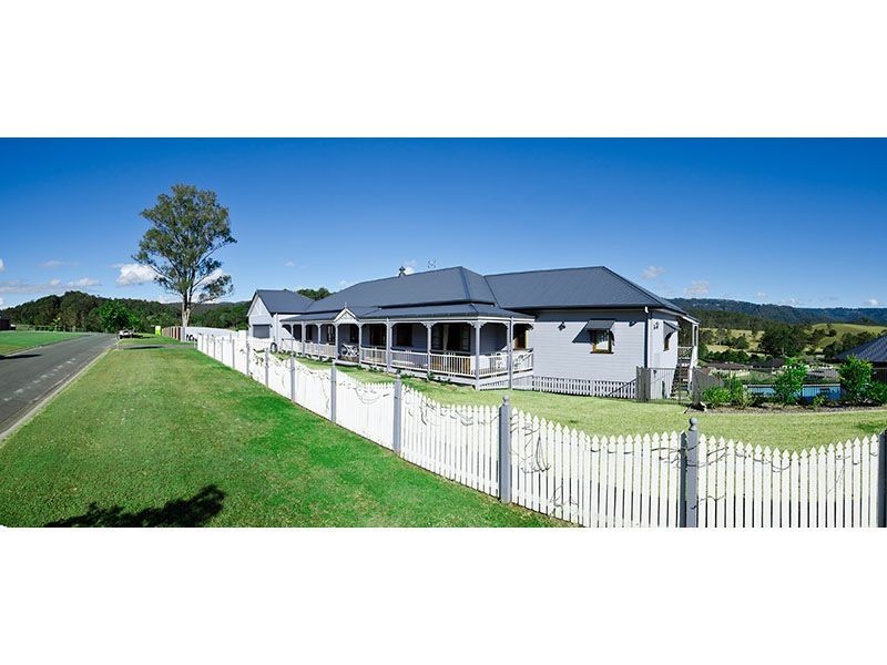25 Mountain View Crest, Mount Nathan QLD 4211