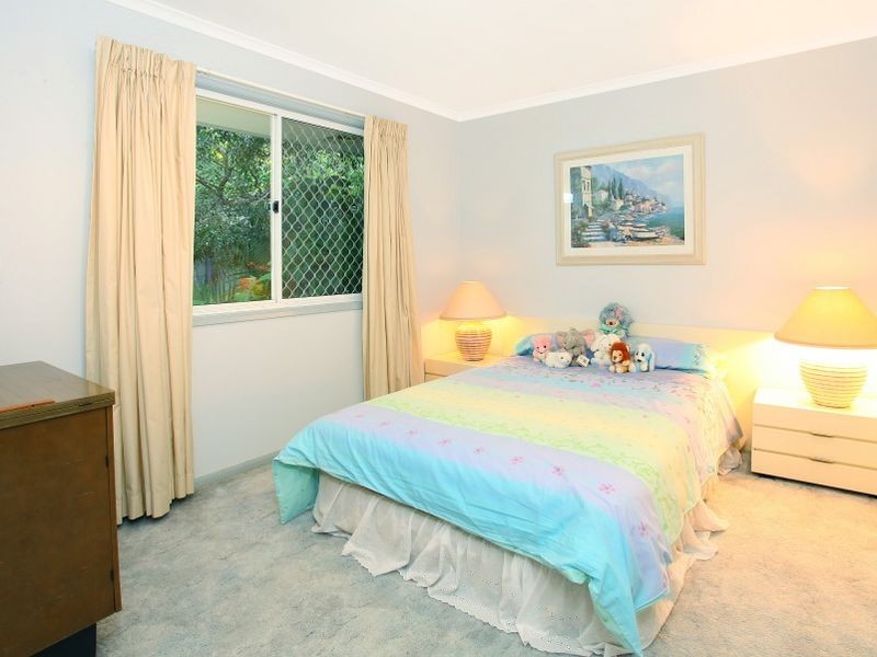 54 Paddington Drive, Carrara QLD 4211