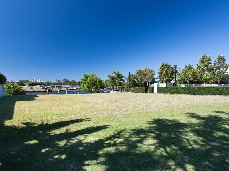 Carrara QLD 4211