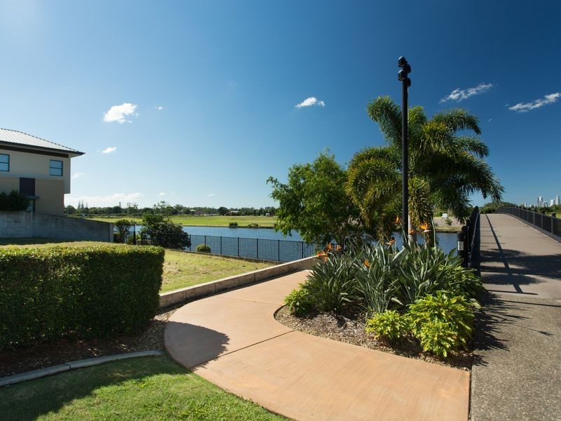 Carrara QLD 4211