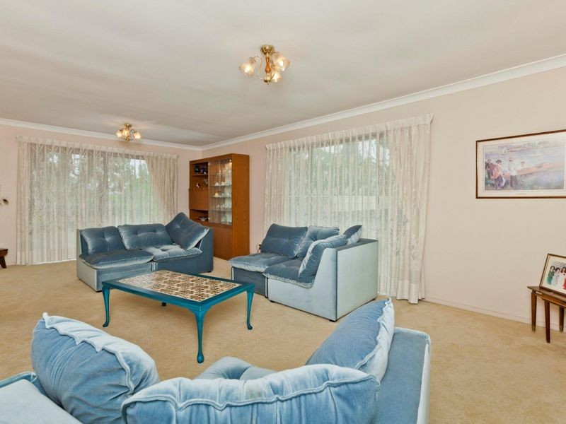 6 Harneil Place, Carrara QLD 4211