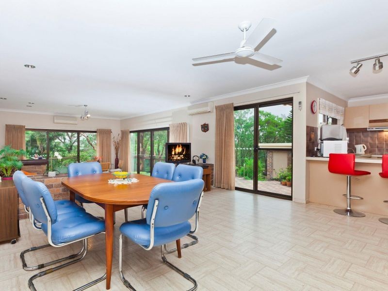 6 Harneil Place, Carrara QLD 4211